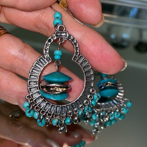Silver & turquoise bead drop wire earrings - Picture 2 of 4